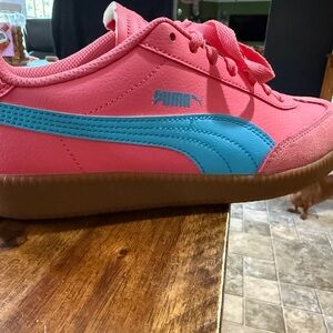 Puma Coral and Blue Sneakers
